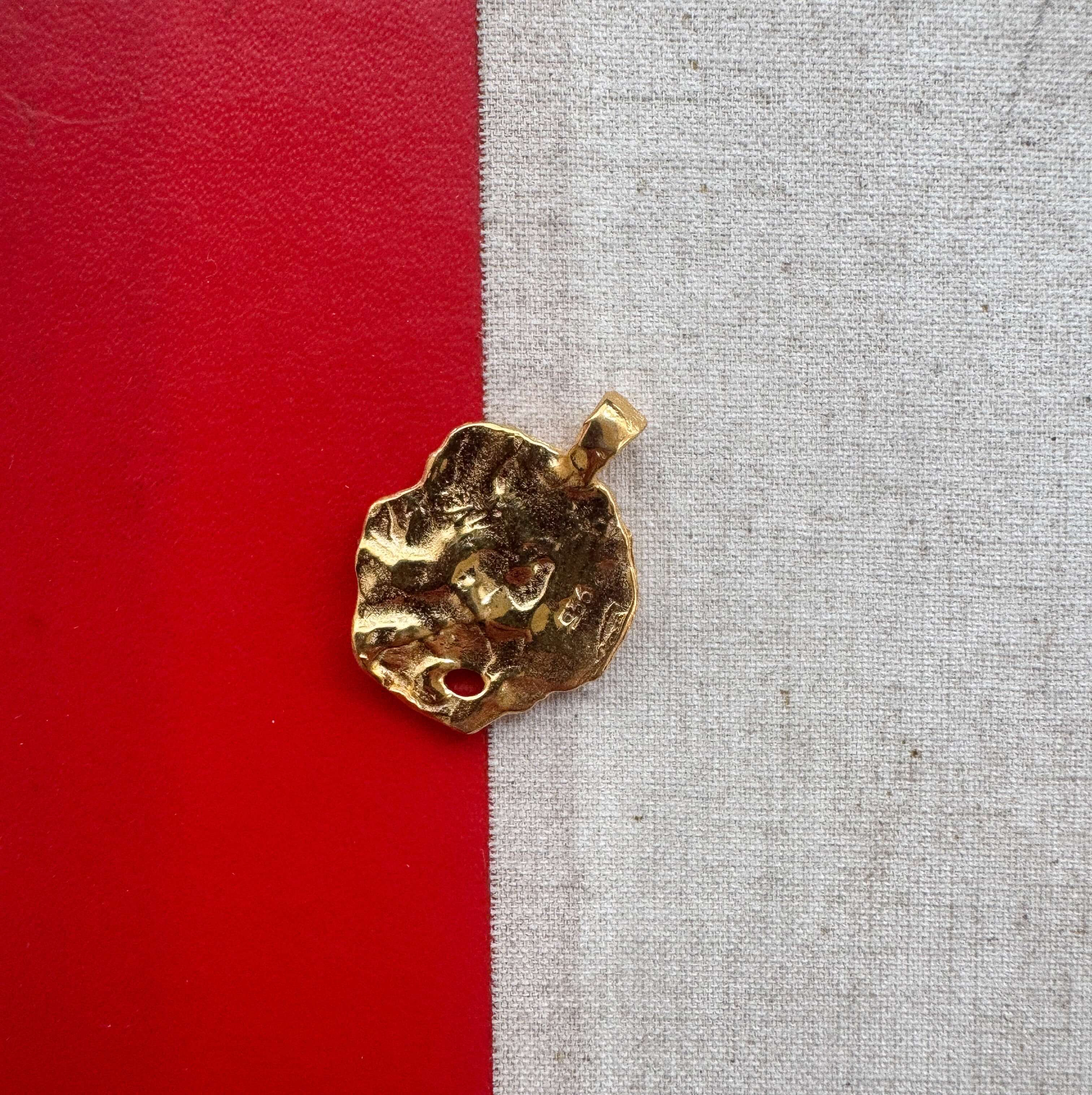 Medallón Ciudad de los Dioses Gold Plated