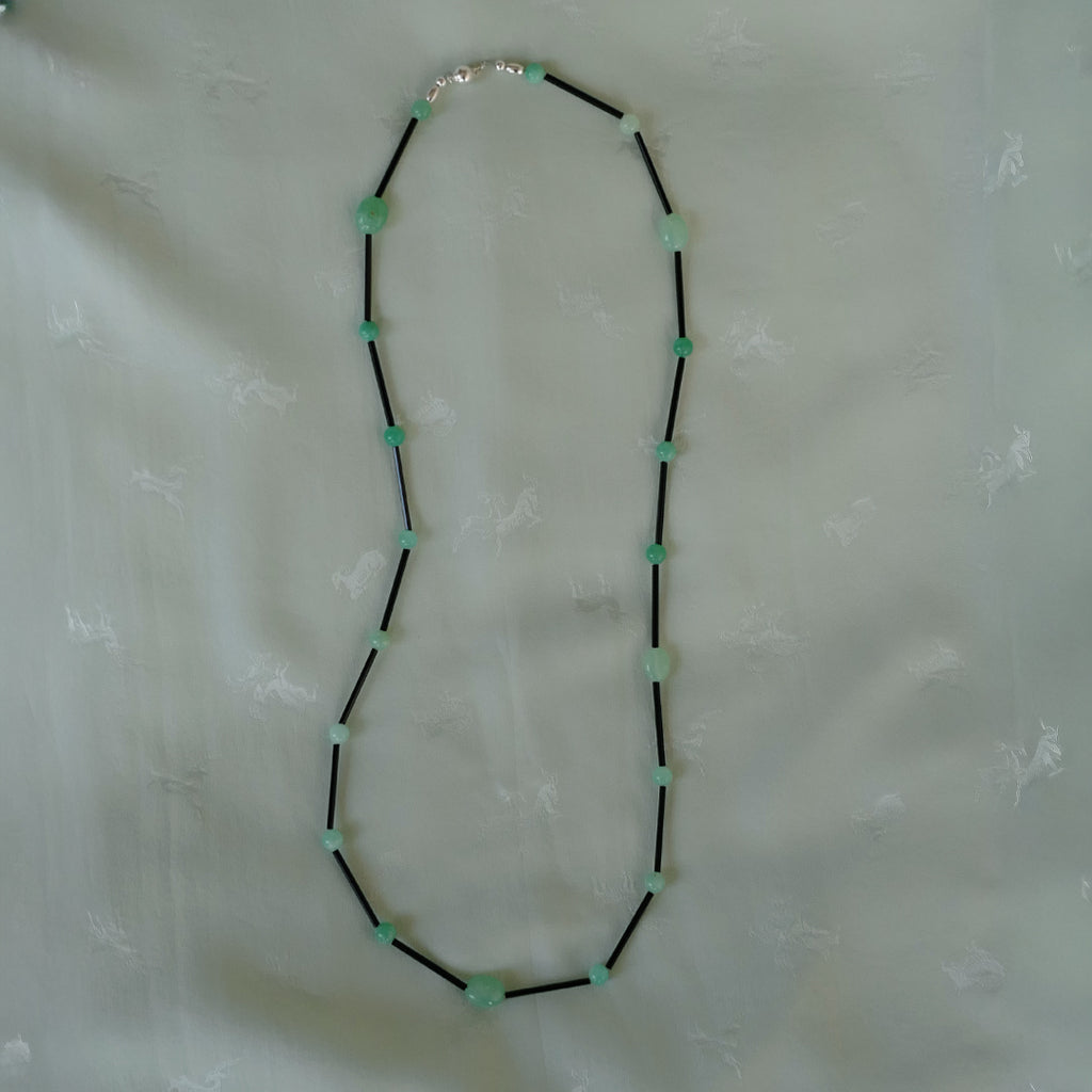 Chrysoprase and Czech Glass Art Deco Necklace