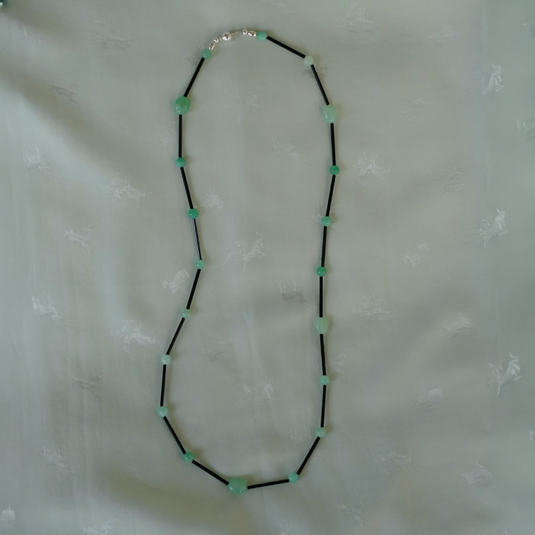 Chrysoprase and Czech Glass Art Deco Necklace