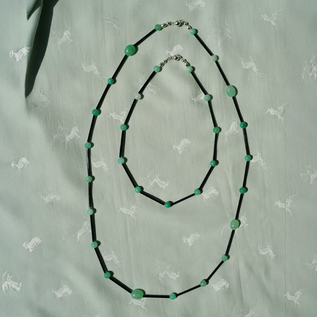 Chrysoprase and Czech Glass Art Deco Necklace